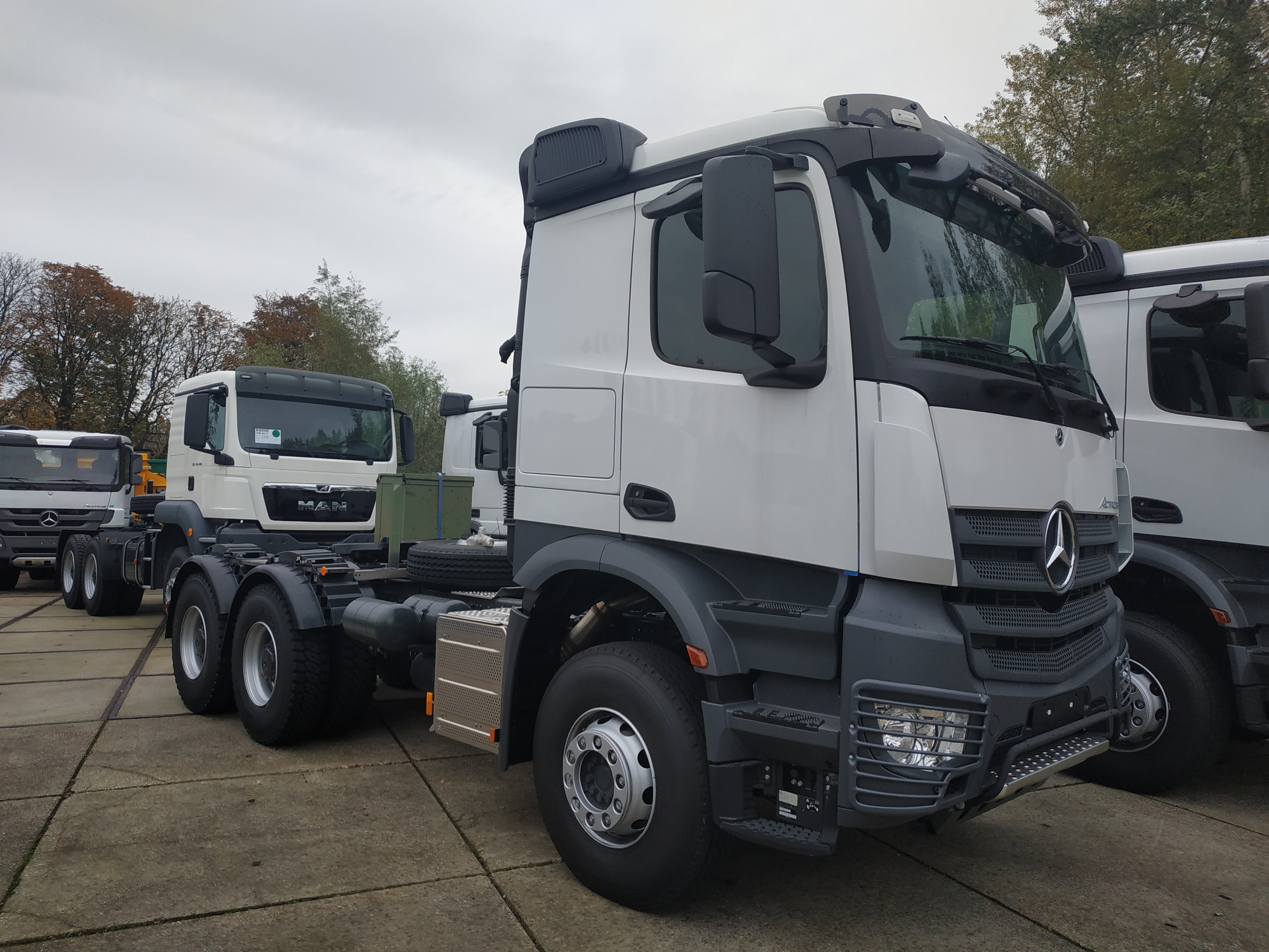 MERCEDES ACTROS 3348 - 6x4 - TRATOR - EURO 3